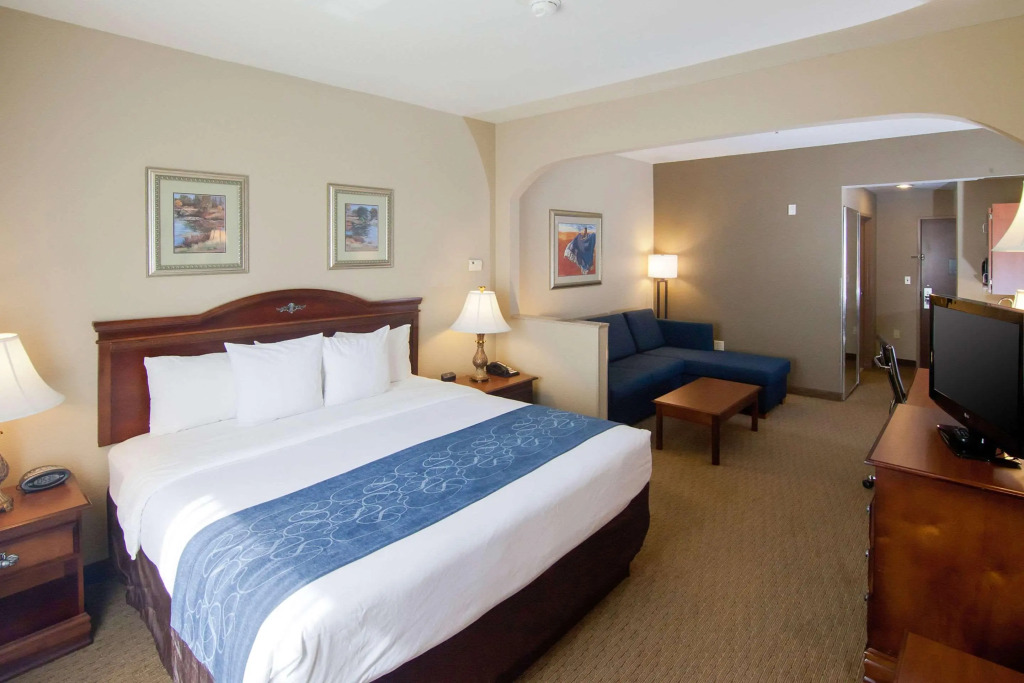 Comfort Suites Waco Near University Area