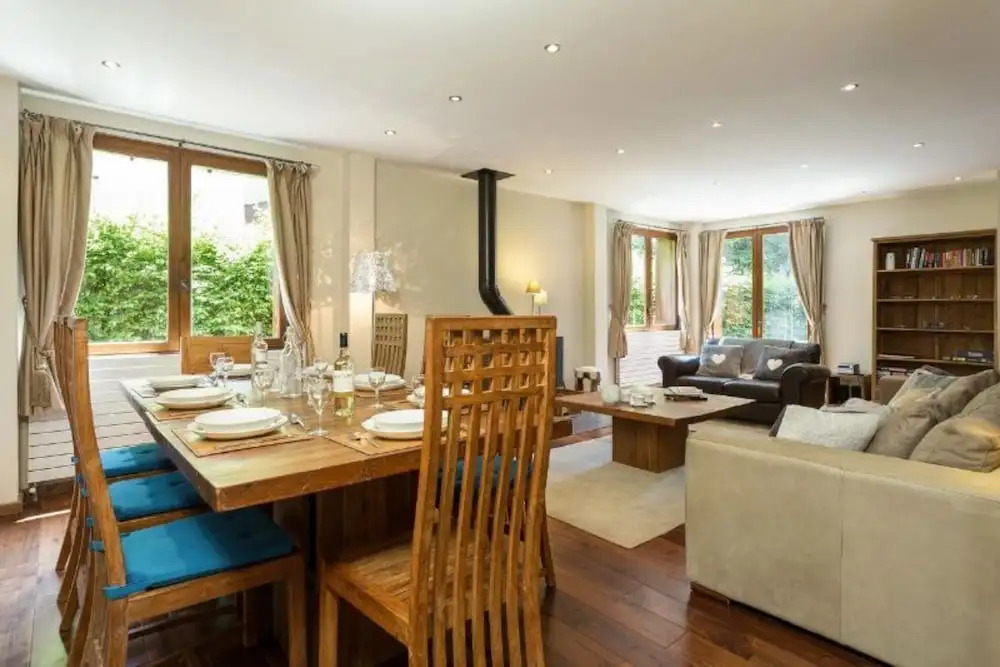 Villa Loppe - Chamonix Mountain Four-Bedroom Hidden Gem