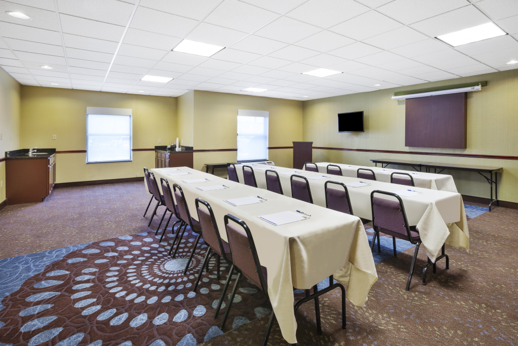 Holiday Inn Express Hotel & Suites Circleville by IHG