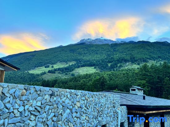 Shangri-La Yunye Mountain Retreat Starry Sky Homestay