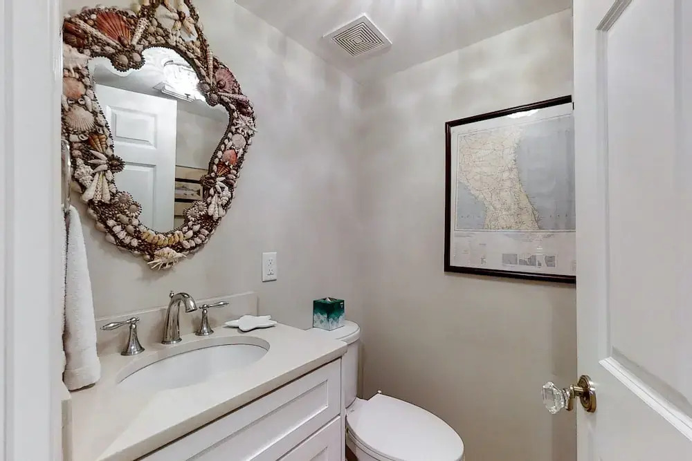 Updated & Lovely Villa With AC - Steps From Pool & Beach