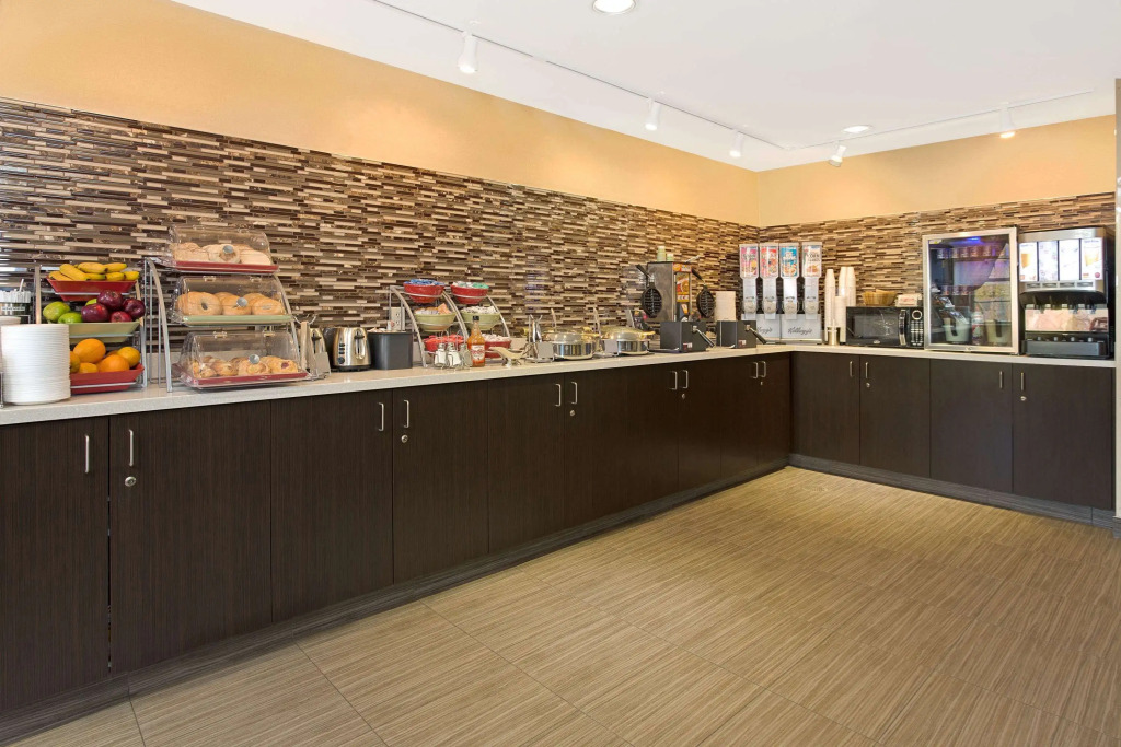 Hawthorn Extended Stay by Wyndham Cincinnati/Sharonville