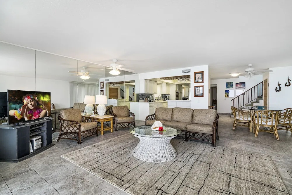 Hale Kai O'kona 4 Bedrooms 3 Bathrooms Condo