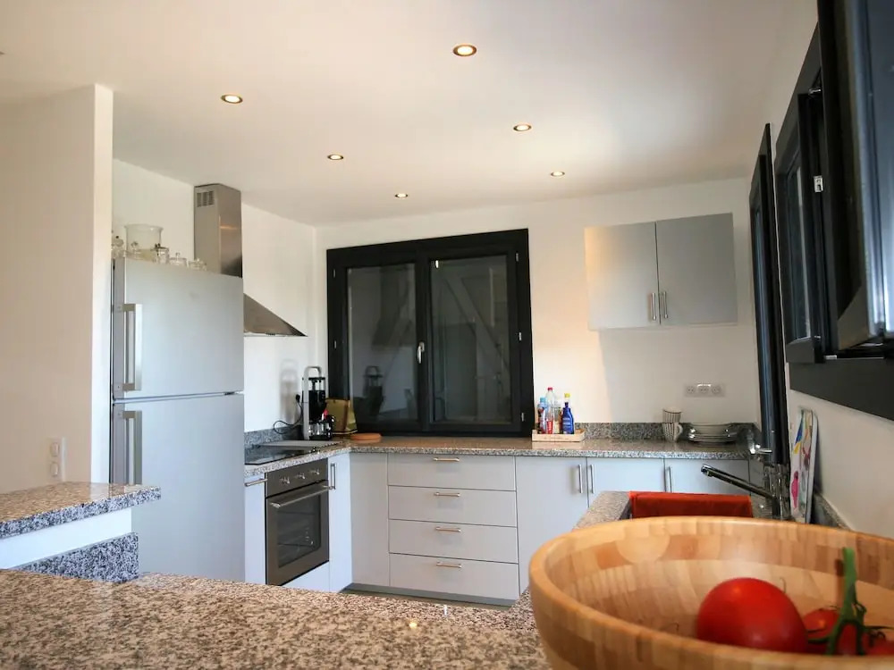 Inviting Holiday Home in La Croix Valmer With Swimming Pool