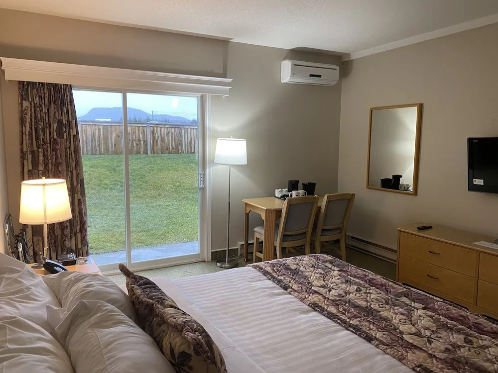 Ocean View Hotel