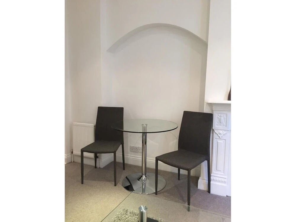 Buckingham Palace View Apartment