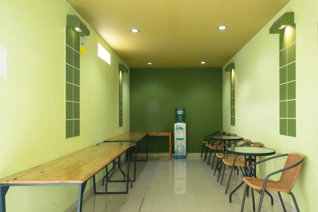 OYO 342  De' Kayakini Hotel