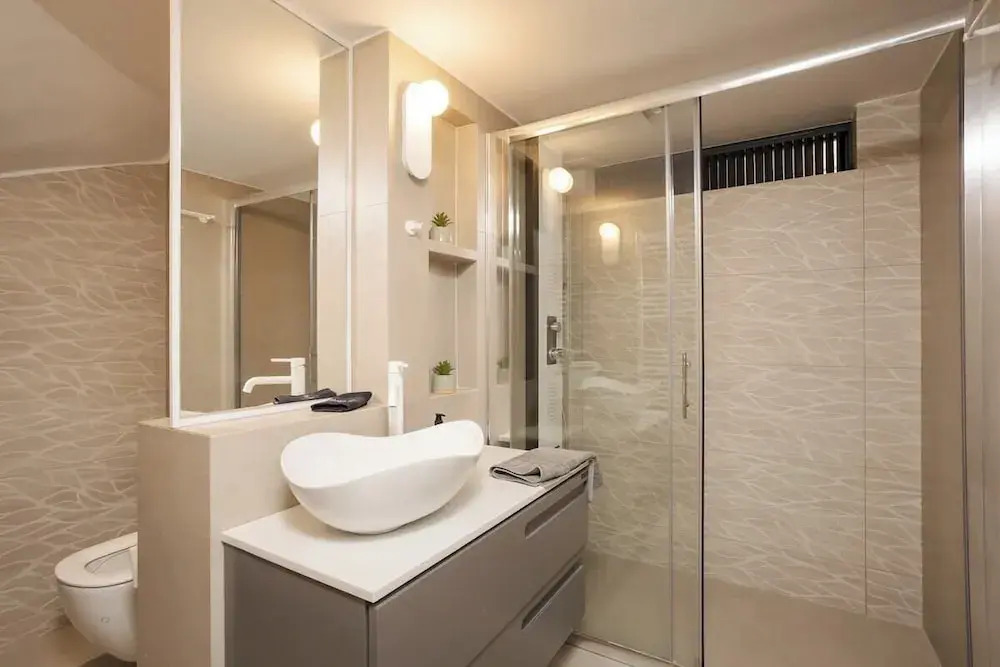 Demmi Central 2BR Designer Apt