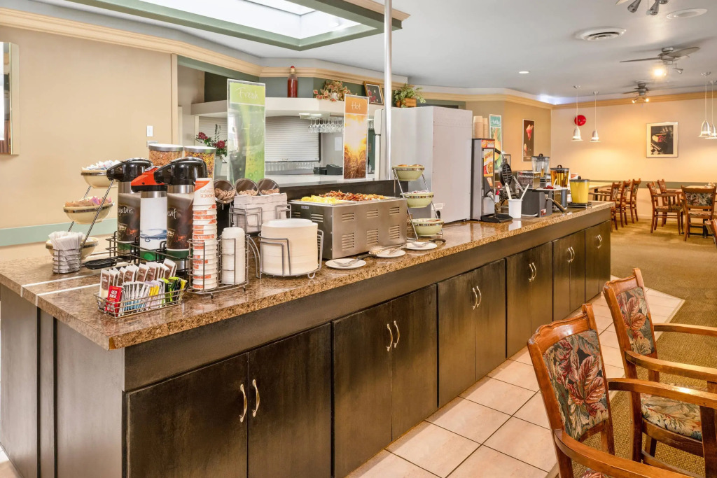 Quality Inn & Suites High Level
