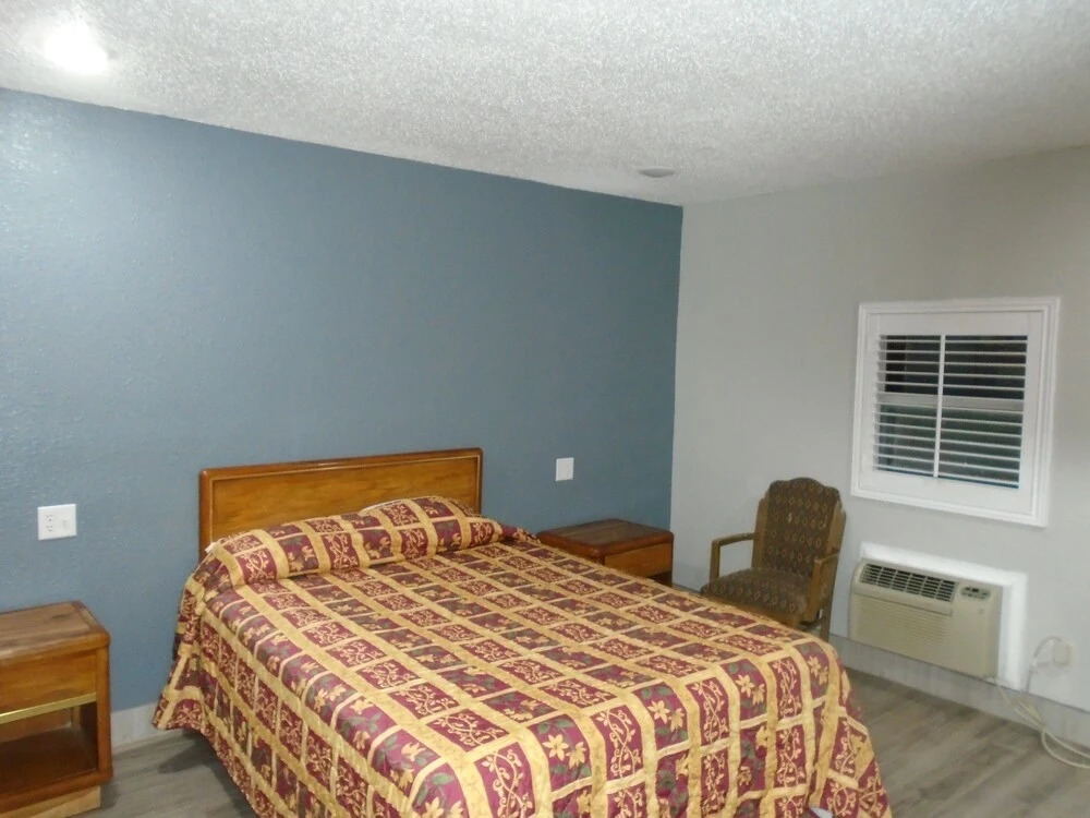 Town House Motel