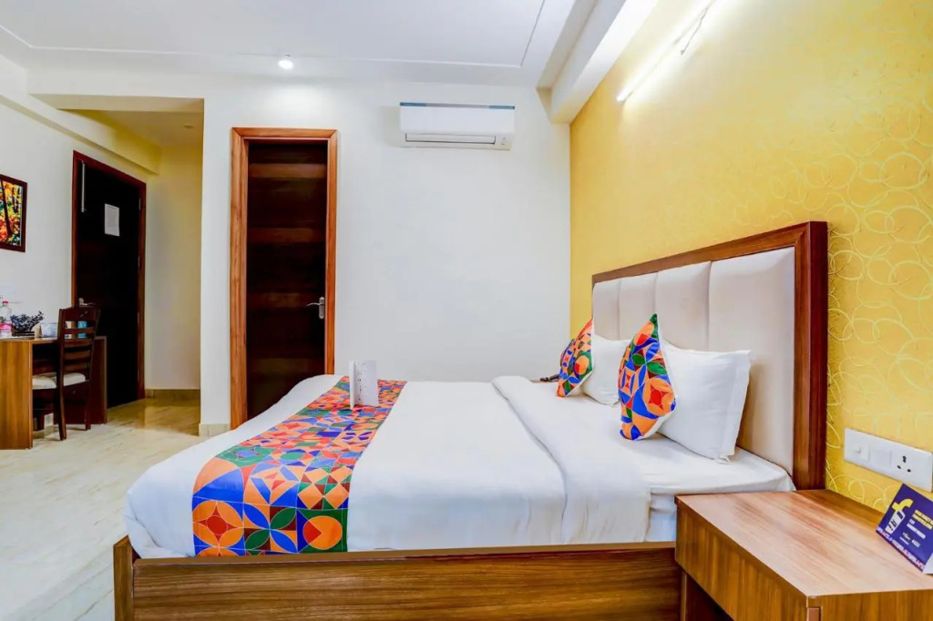 FabHotel Golf Inn