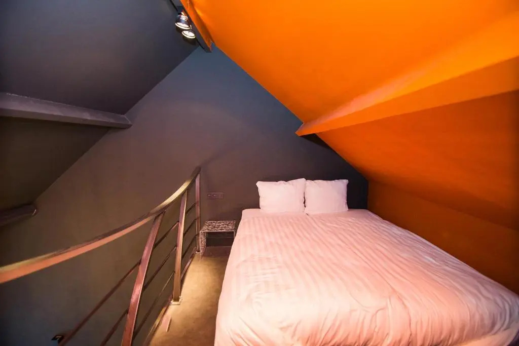 Hotel Moon