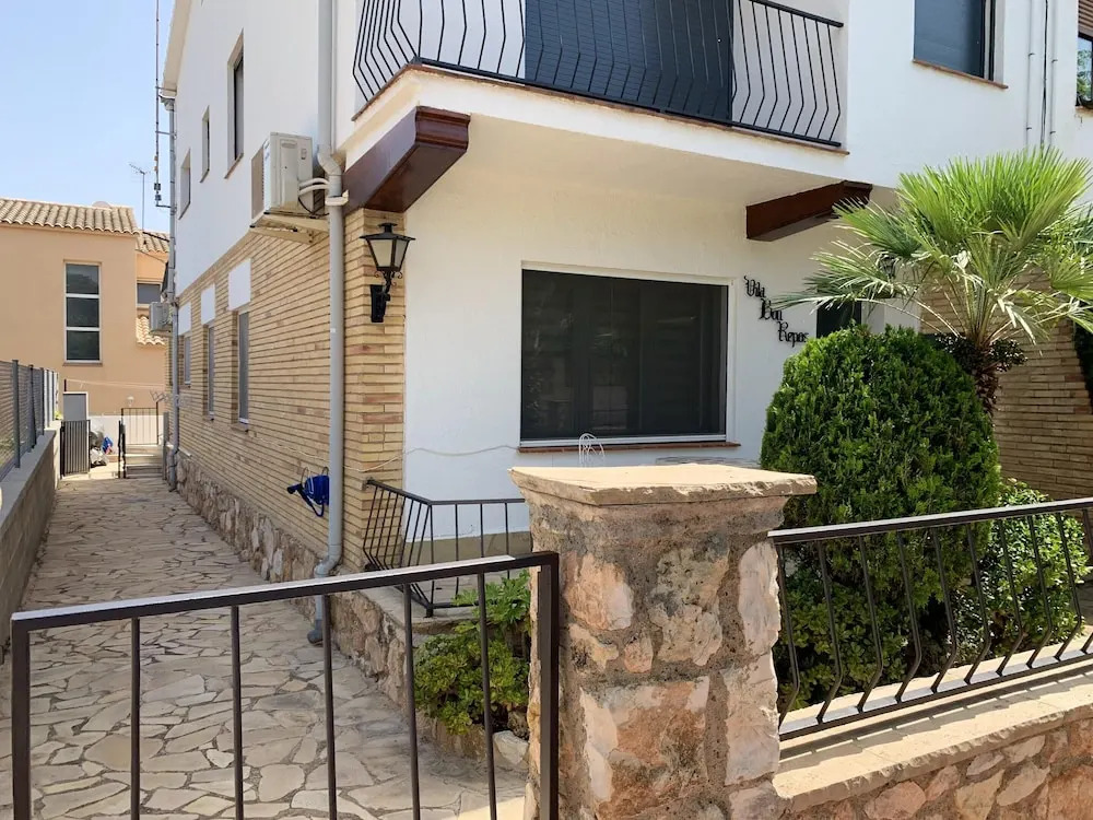 House With 3 Bedrooms in Roda de Berà, With Enclosed Garden and Wifi Near the Beach