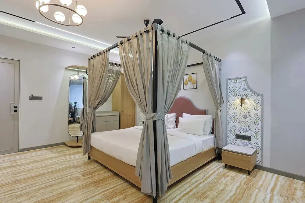 Hotel Shiv Vatika, Vesu