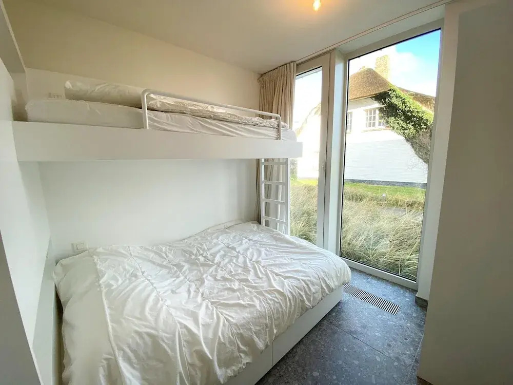 Apartment in Nieuwpoort by Beach