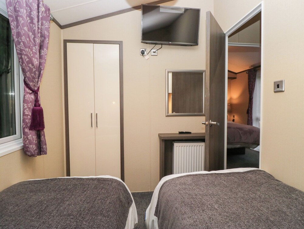Feather Hill Lodge White Cross Bay, Skiptory Howe 38