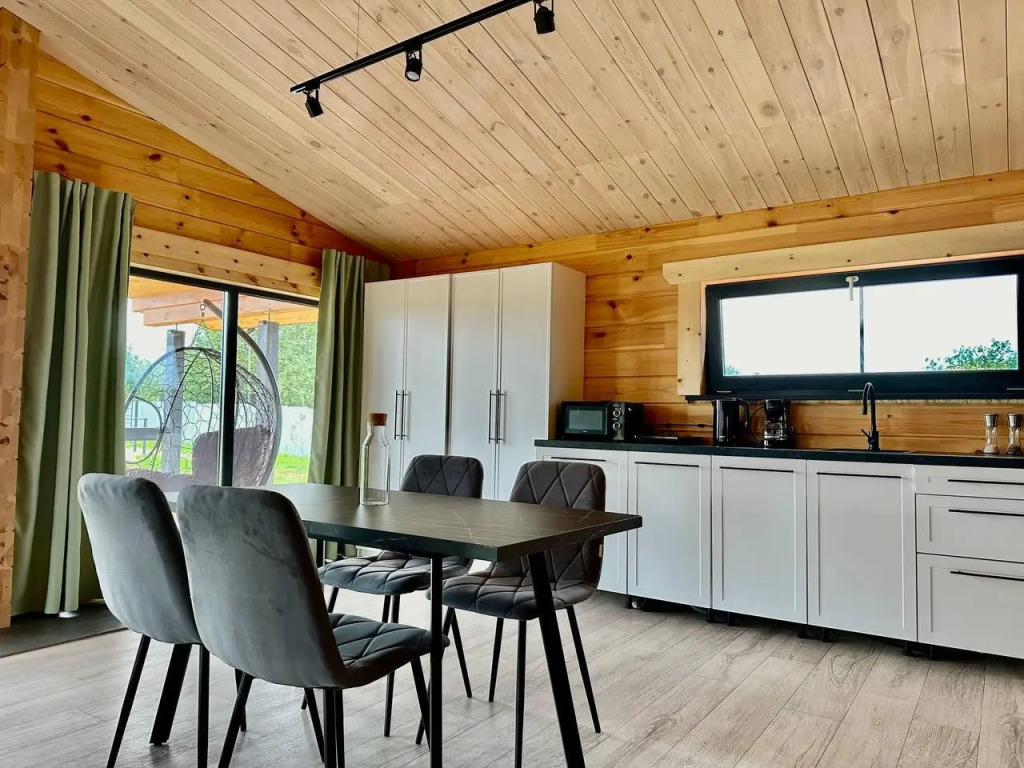 MARI HOLIDAY VILLAGE (Мари Холидей Вилладж)