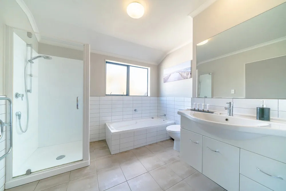 Glenfield Central Modern 1 Bdr Unit