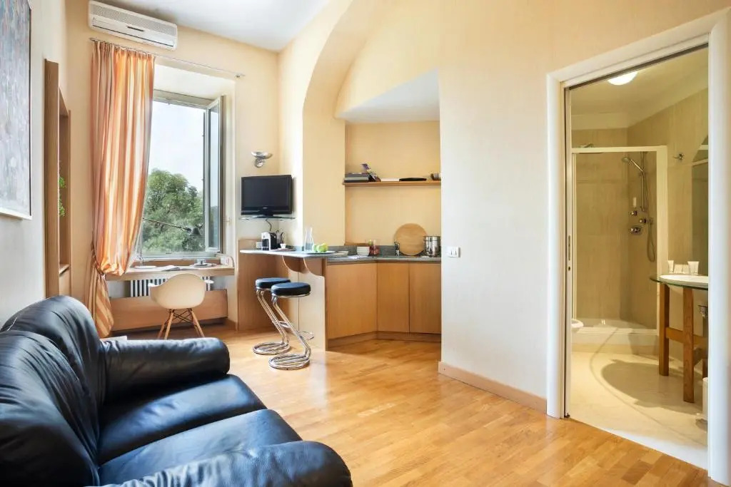 Dynasty Suites Downtown Apartments
