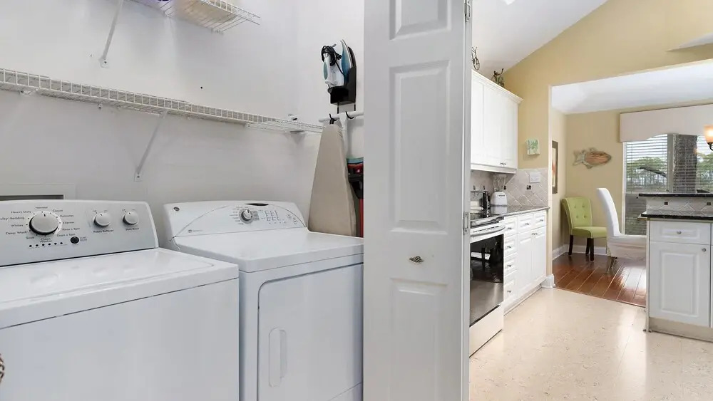 Baypine Cottages 8873