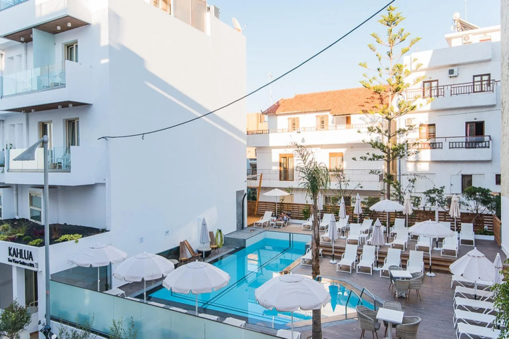 Kahlua Sea View Suites - Adults Only