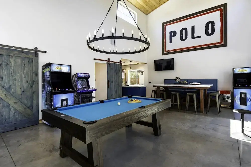 Luxury Living With Game Rooms Poolside Paradise