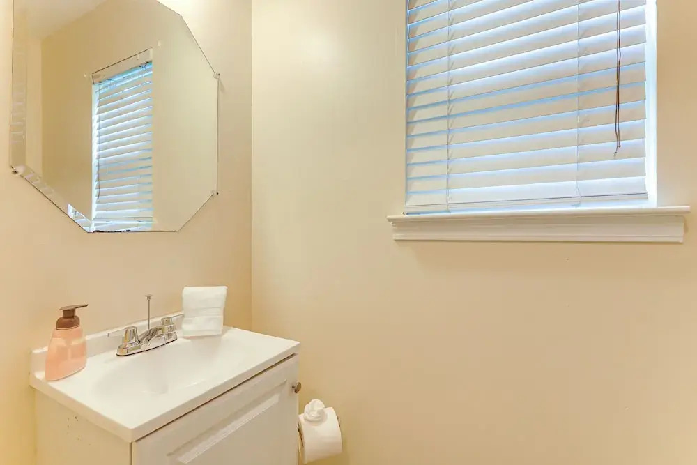 Pet-friendly Home w/ Pool Access in Snellville!
