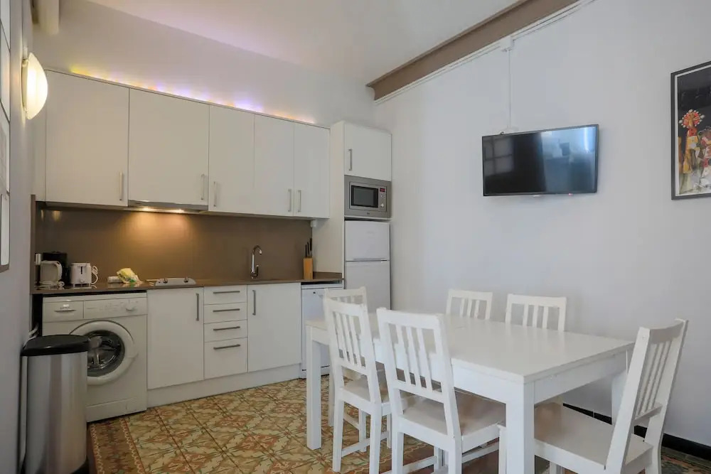 BBarcelona Sagrada Familia Garden Apartment