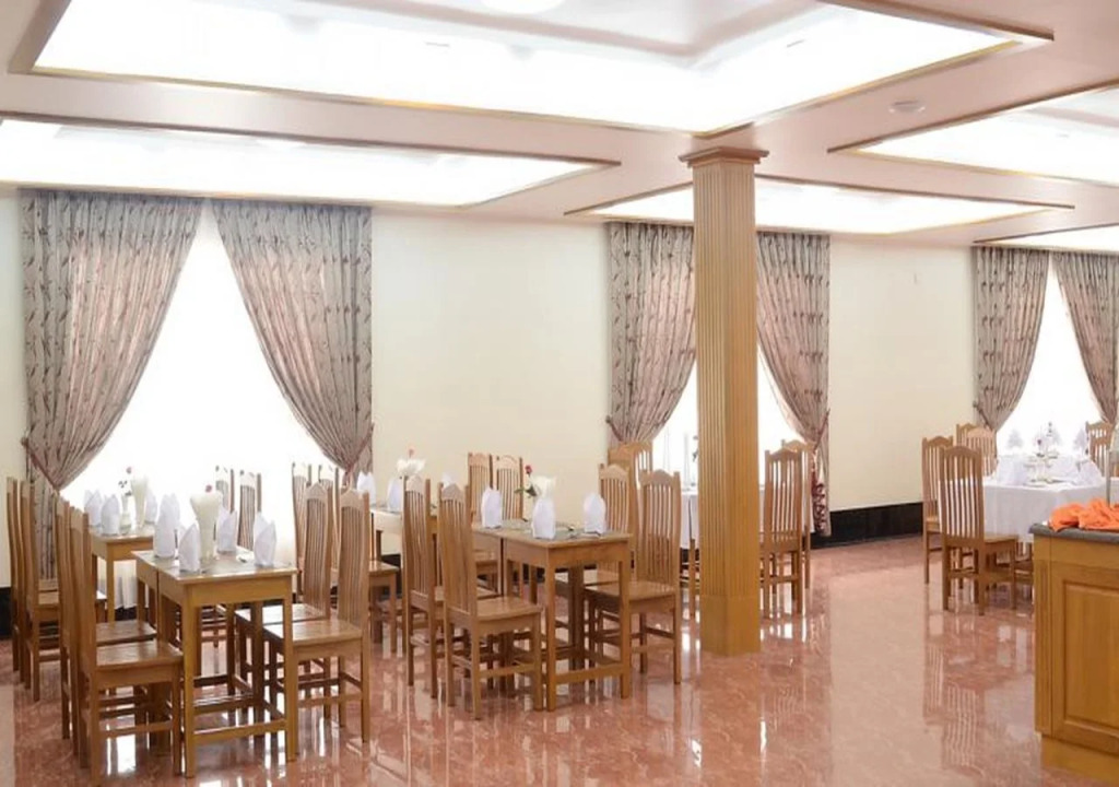 Sun Shine Hotel