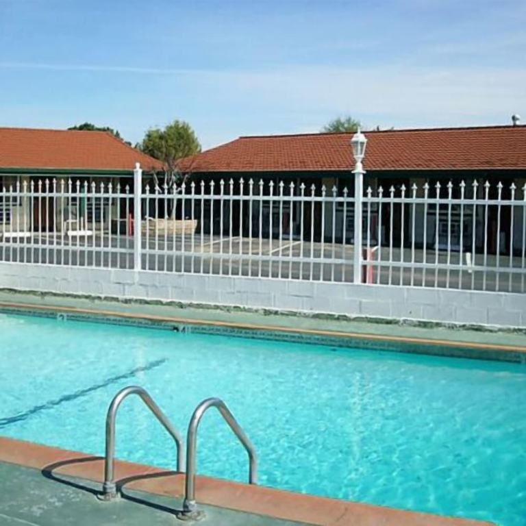 Holiday Motel Waynesburg