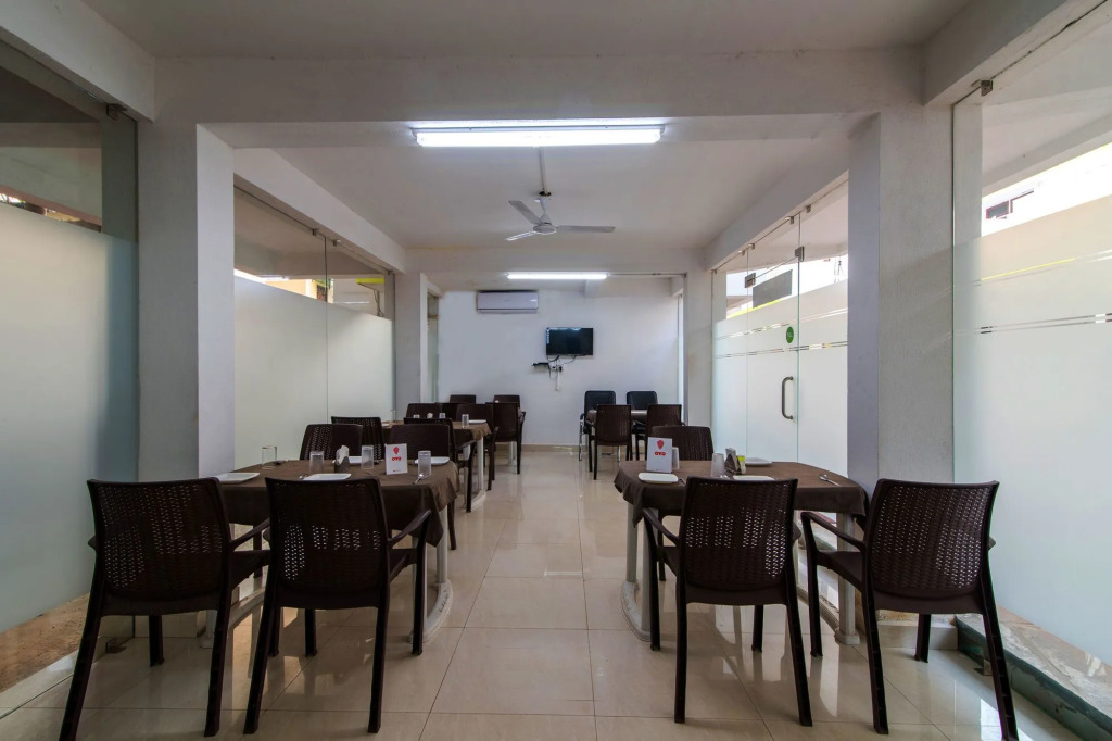 OYO 10011 Hotel Goa Blossom