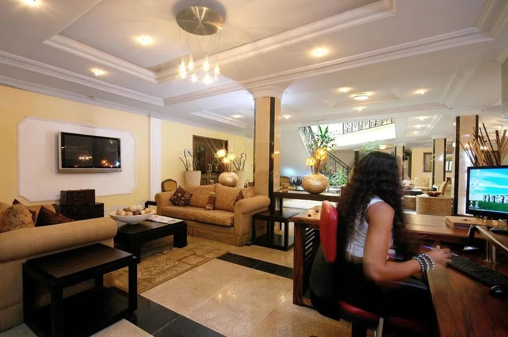 Planet One Hotel & Wellness