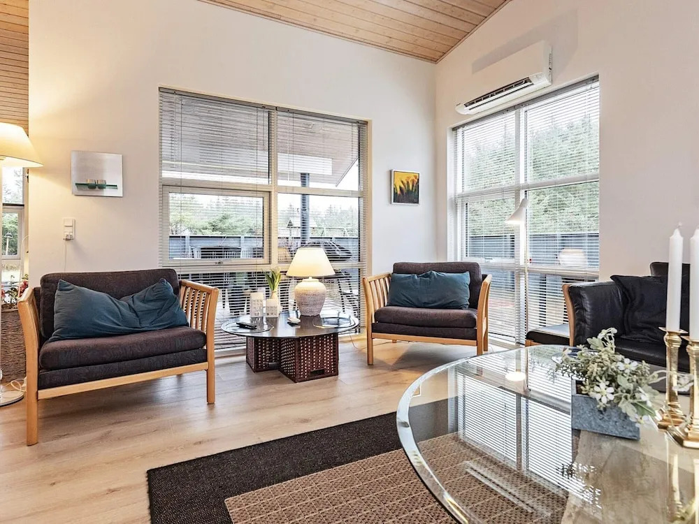 5 Star Holiday Home in Lokken