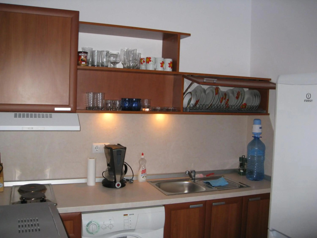 Elias Apartment