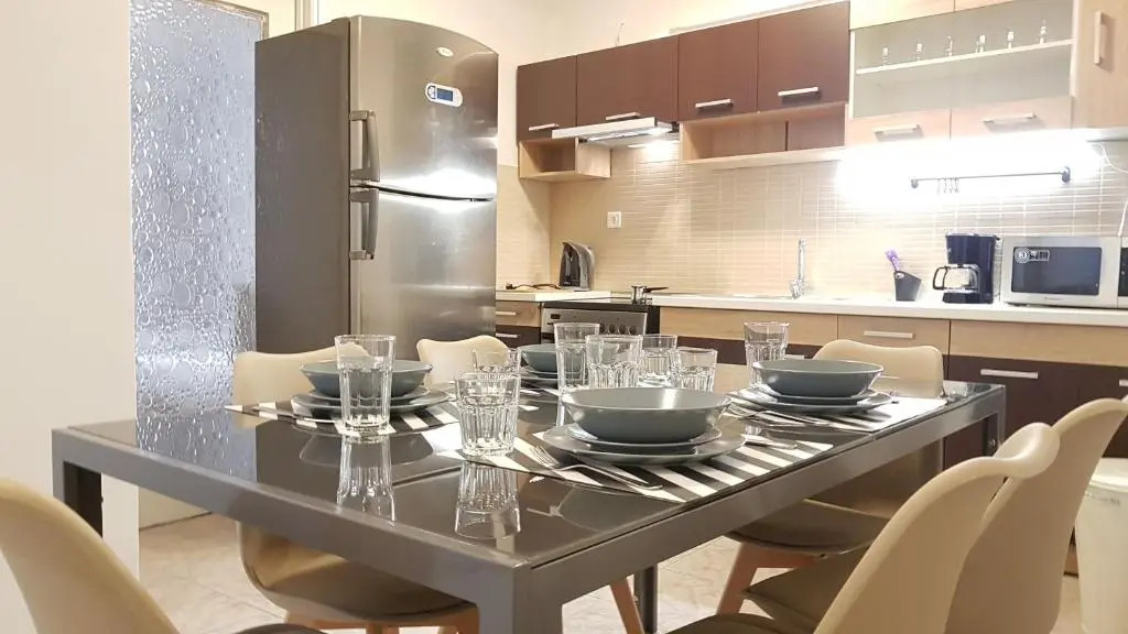 Palette Apartment Chocolate - Athens Center, 6 Bd, 3 Bath