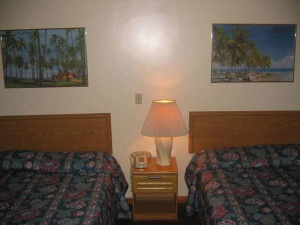 Knotty Pine Motel