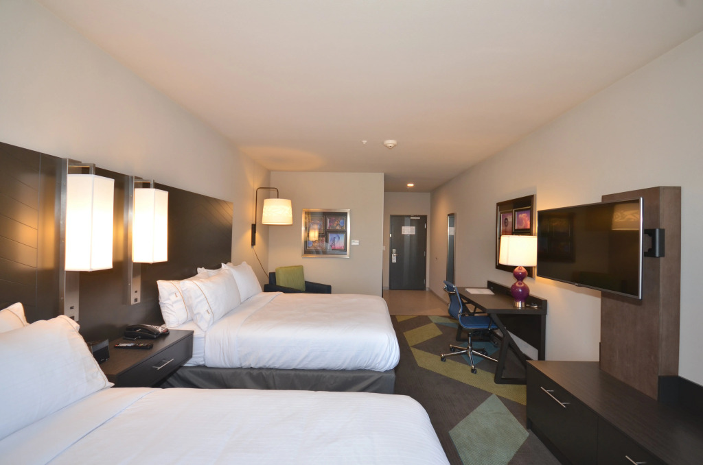 Holiday Inn Exp Stes South by IHG