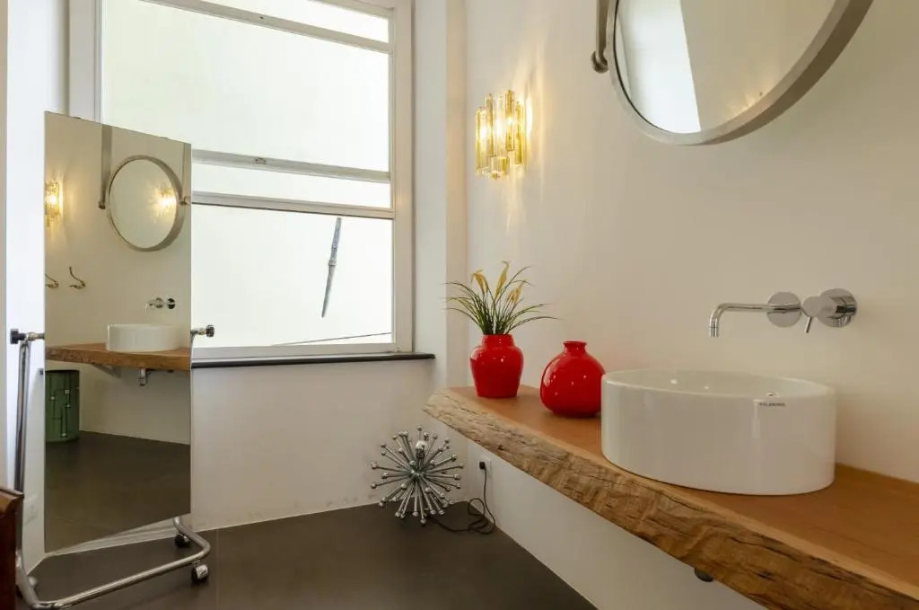 JOIVY Exclusive 3-bedroom flat near Cathedral of Genoa