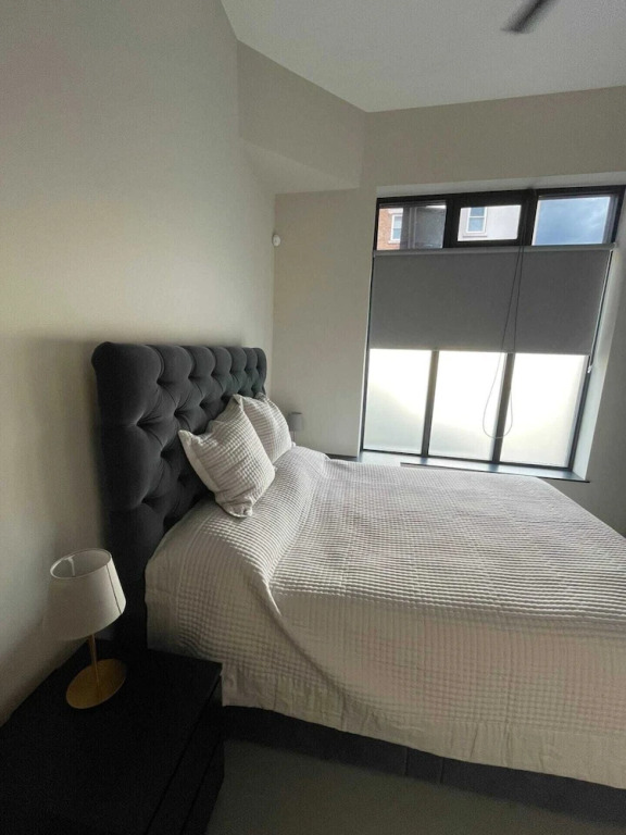 Sleek & Central 1BD Flat - Battersea Park