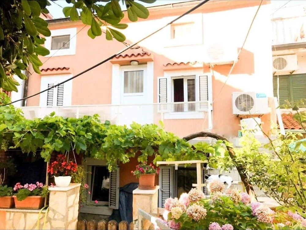 Comfortable Studio Flat Oasis in Nerezine, Croatia