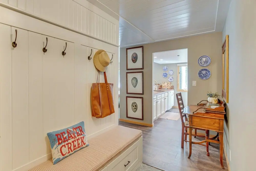 Walk to Beaver Creek Village: Cozy Condo