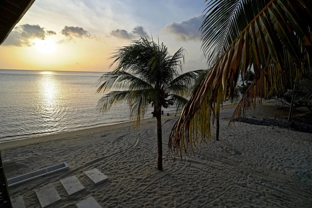 Casa Poco Loco - Villa at Luna Beach Roatan