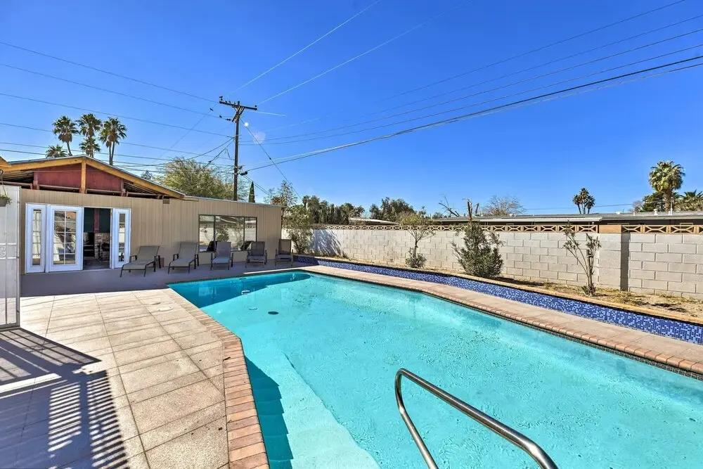 Elegant Home w/ Pool Table: 3 Mi to Vegas Strip!