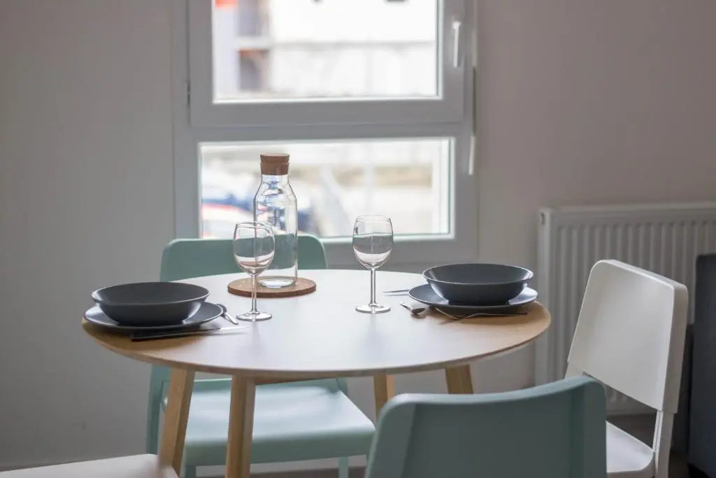 THEO - Appartement proche gare,WIFI,arrivée 24 24