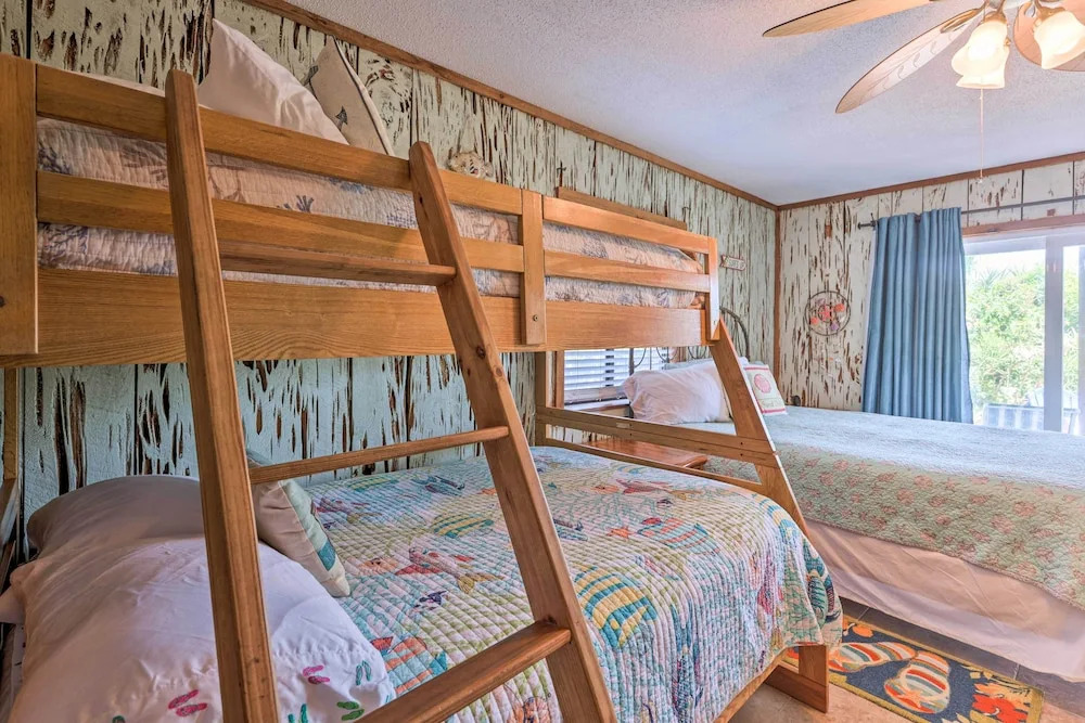New Smyrna Beach Townhome: Steps to Ocean!