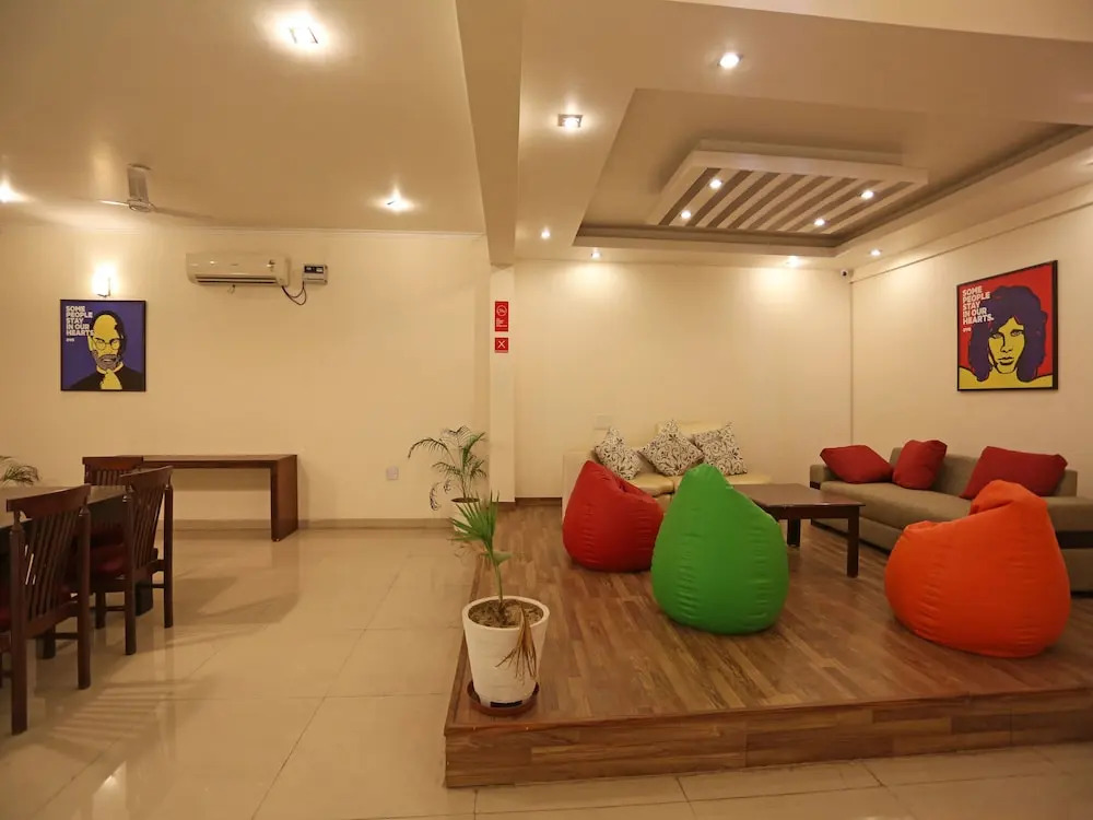 OYO Flagship Noida Expressway NSEZ