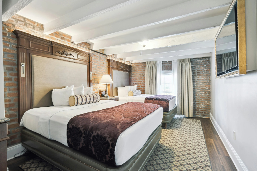 French Market Inn