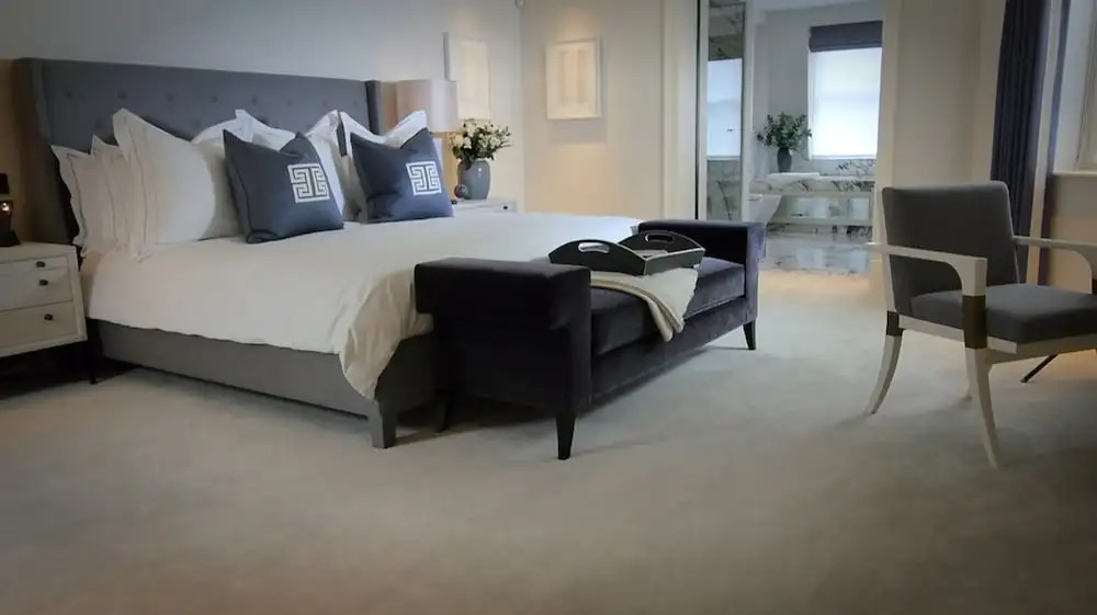 Beautiful 4-bed Flat in Mayfair