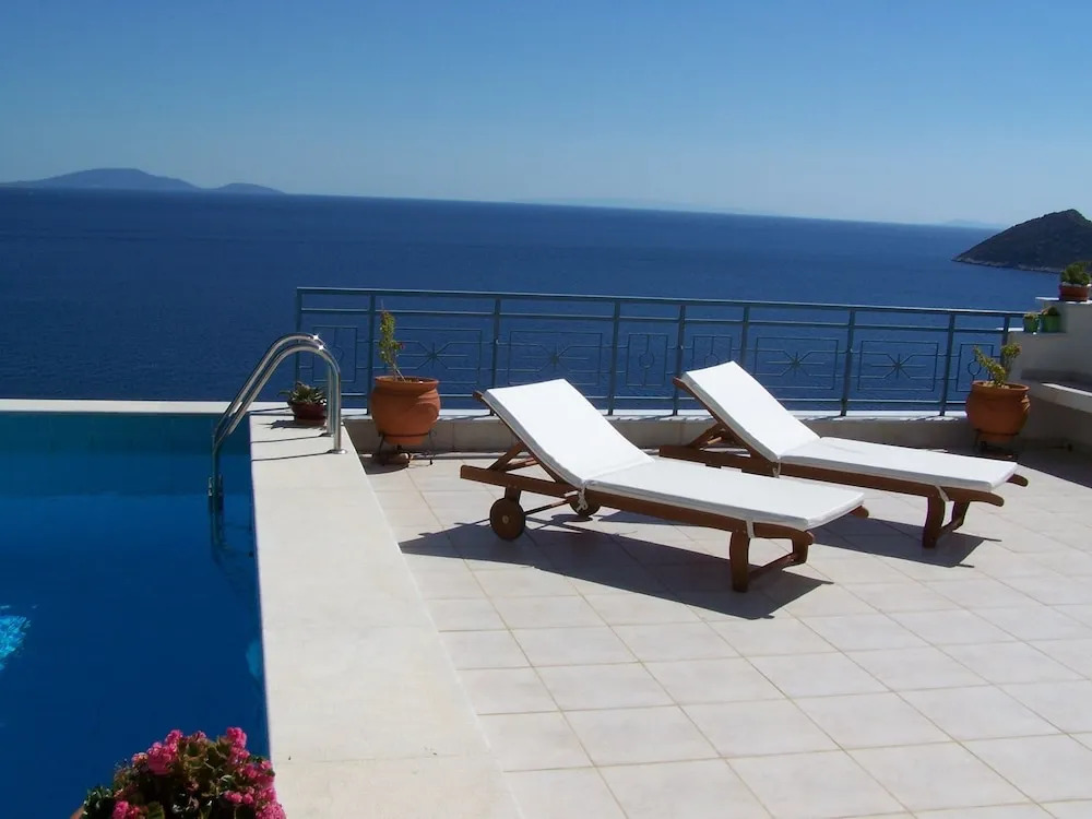Villa Petra with Swimming Pool