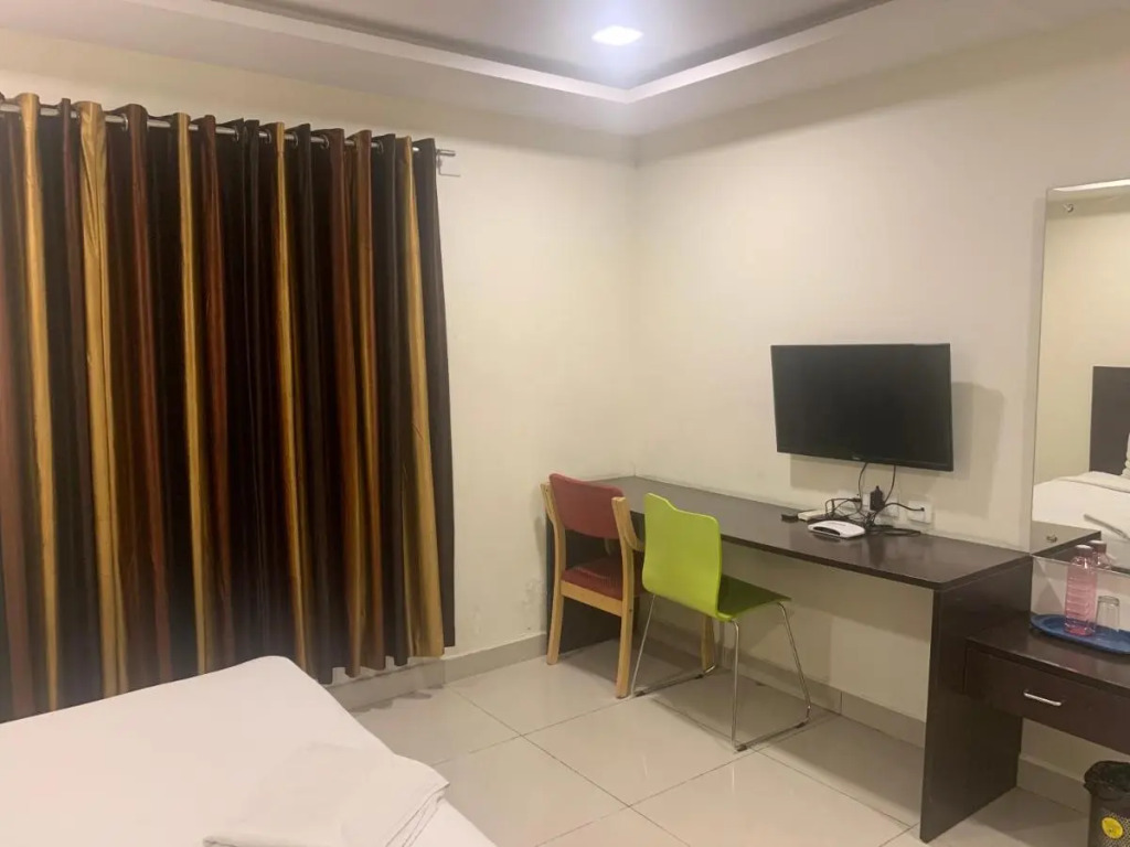 Hotel Siri Inn Hitech City